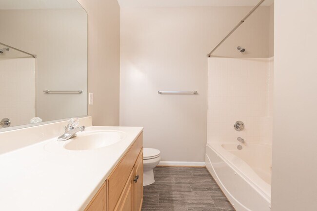 Building Photo - 4022 Holston Ct
