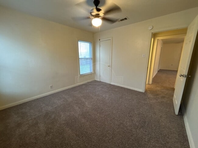 Building Photo - 1206 Culp Ave