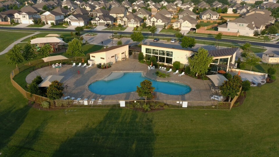 Building Photo - 417 Arabian Colt Dr