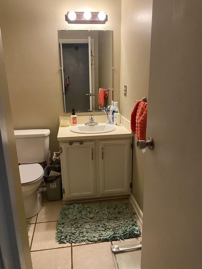 Building Photo - 126 Glenwood Ave