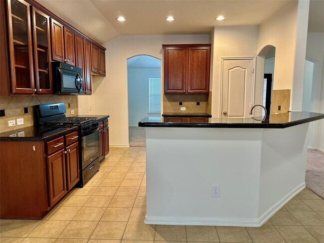 Building Photo - 30415 Deleon Fields Dr