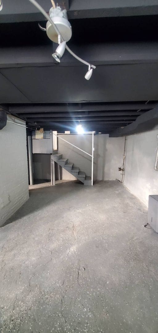 Building Photo - Charming 3-Bedroom Single Family Home Now Available for Rent