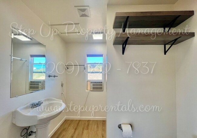 Building Photo - 8440 Ponderosa Way