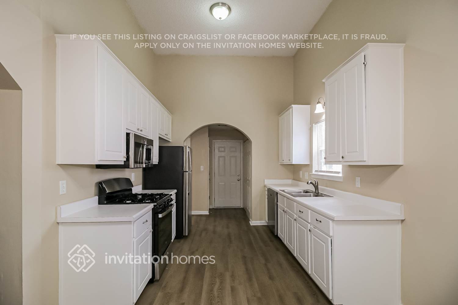 Building Photo - 1092 Meadow Glen Cir