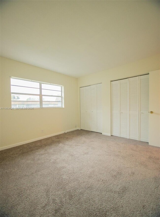 Building Photo - 4803 NW 9th Dr