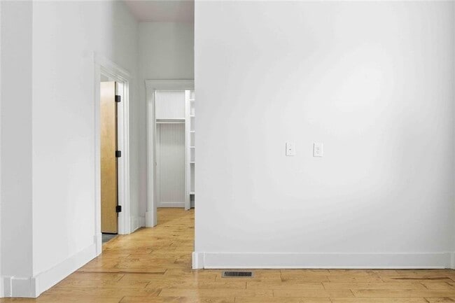 Building Photo - 501 Ridge View Crossing