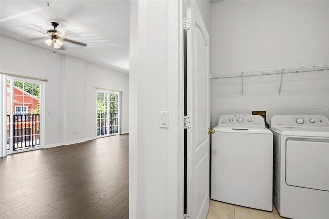 Building Photo - 3310 Pine Oak Trail