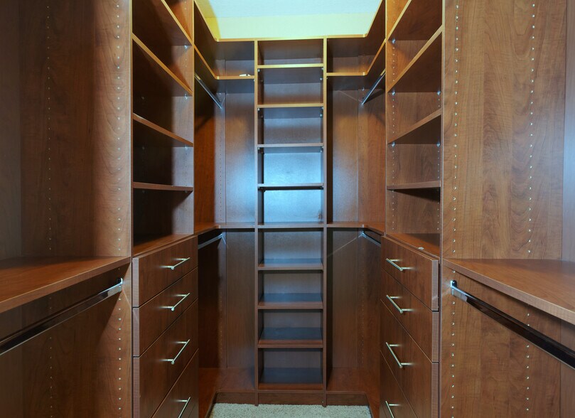 Building Photo - 2732 Via Murano #523
