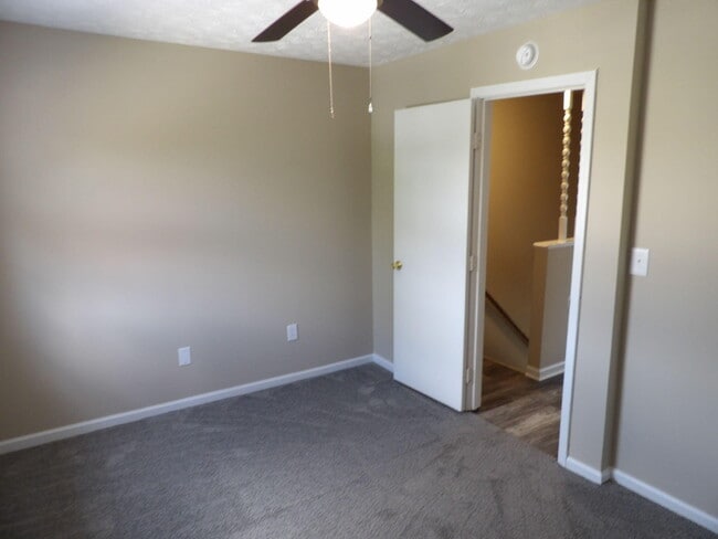 Building Photo - 432 Harrodsburg Ln