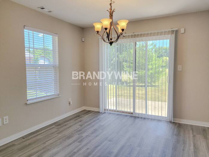 Building Photo - 2759 Rothe Ln