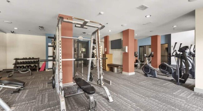 Building Photo - 220 Ponce De Leon Pl