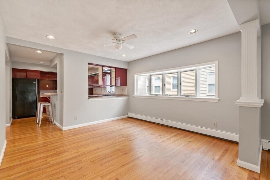 Building Photo - 44 Sunset Rd