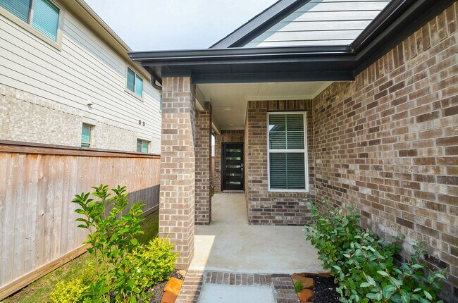 Building Photo - 21138 Staked Plains Dr
