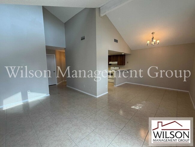 Building Photo - 220 Sunshower Ct