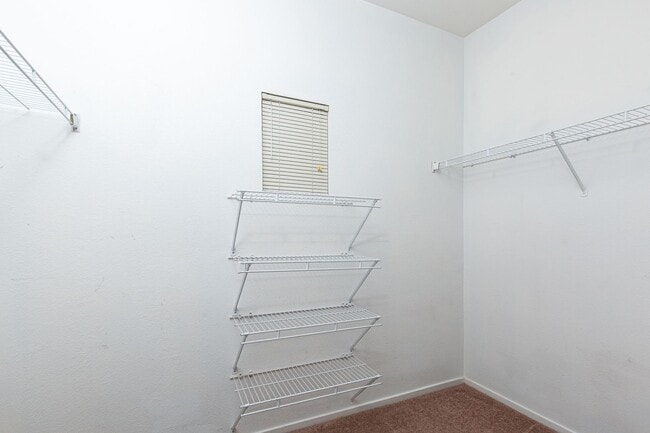 Building Photo - MOVE IN SPECIAL - 1st month HALF OFF!!!