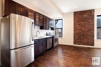 Building Photo - Fort Greene / Spacious 3-Bed 2 Bath / Fant...