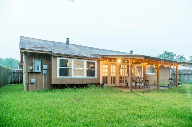 Building Photo - 17330 Heritage Bay Dr