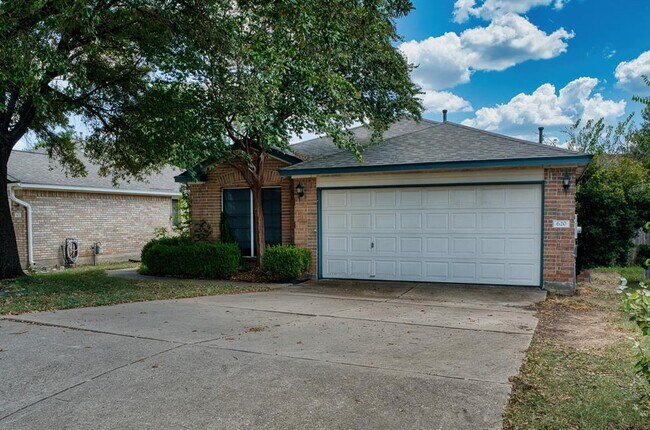 Building Photo - 620 Paso Fino Trail