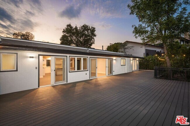 Building Photo - 1256 Stradella Rd