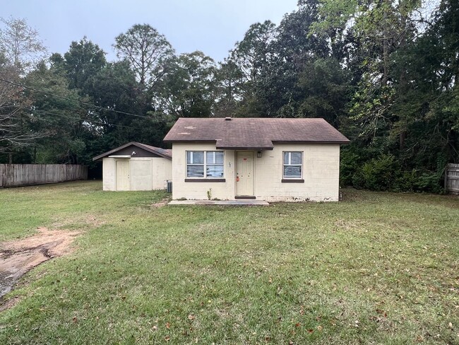 Primary Photo - Northwest Pensacola - 2 bedroom, 1 bathroom