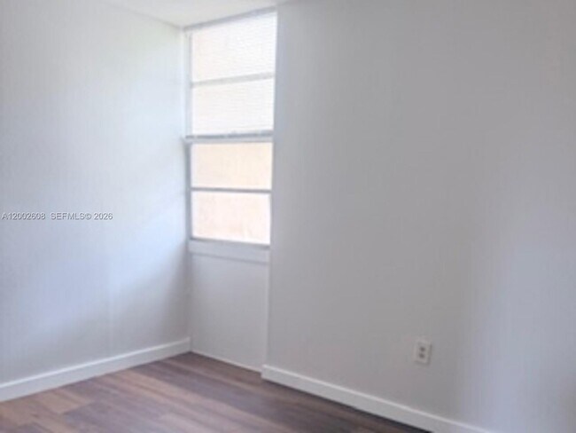 Building Photo - 5966 SW 68th St