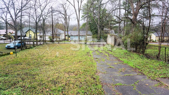 Building Photo - 7230 4th Ave S