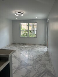 Building Photo - 525 NW 87th Way