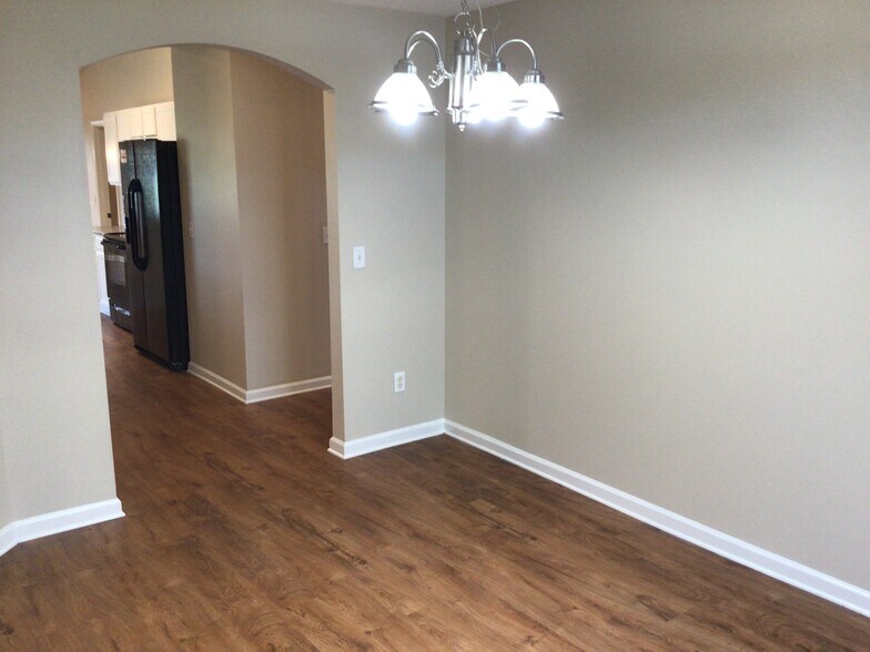 Building Photo - 2992 Jubilee Ln