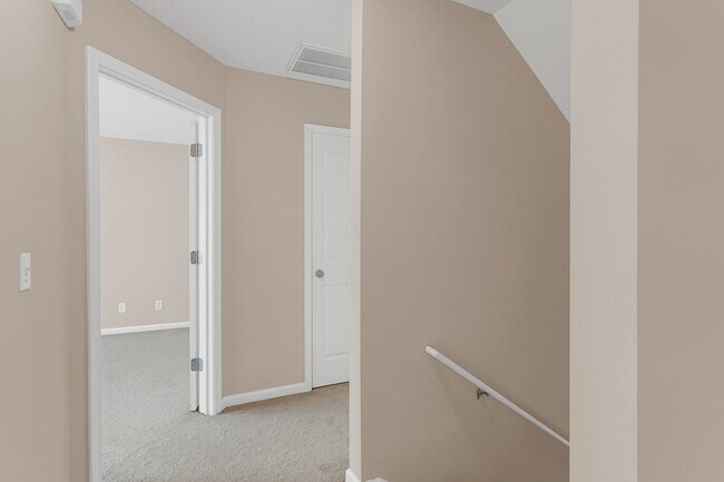 Building Photo - 13 Cypress Ln