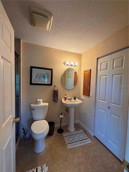 Building Photo - 4766 Theodore Ave