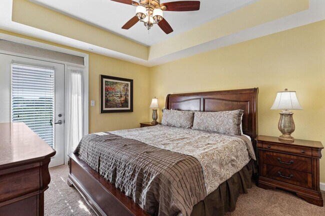 Building Photo - 1410 Hurley Dr