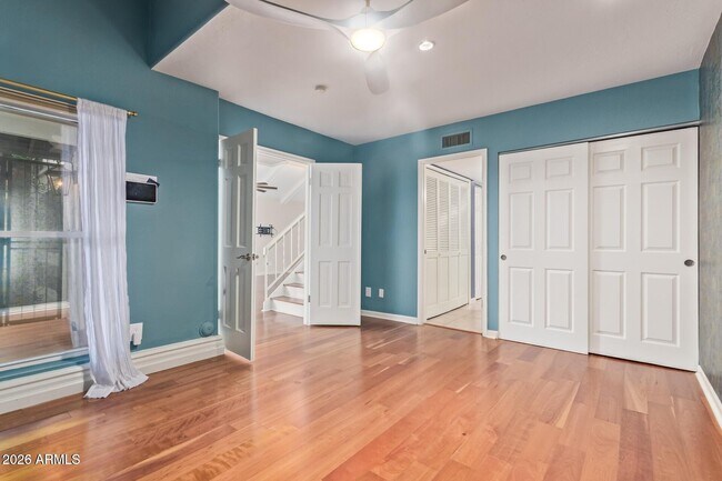 Building Photo - 5730 N Scottsdale Rd