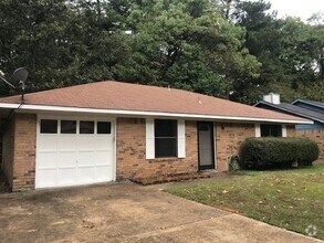 Building Photo - Close to Barksdale Air Force Base... You d...