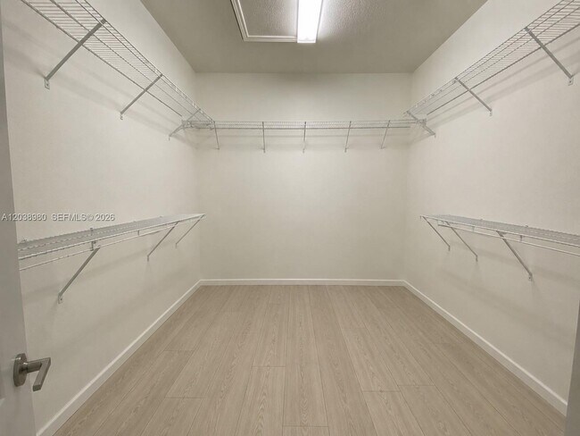 Building Photo - 11725 SW 150th Pl
