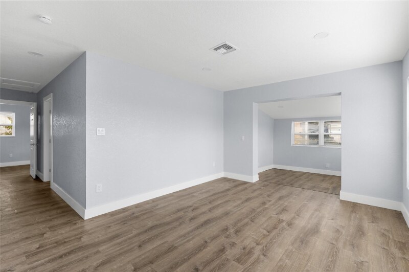 Building Photo - 683 NW 21 St