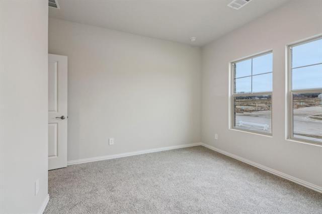 Building Photo - 711 Easthill Dr