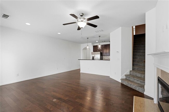 Building Photo - 4987 Longview Walk