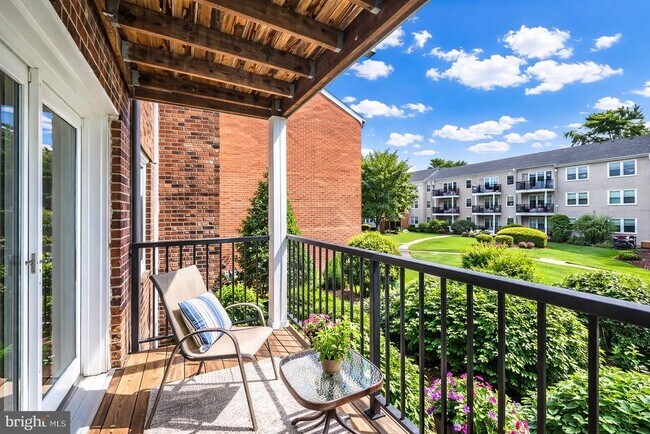 Building Photo - 9491 Fairfax Blvd