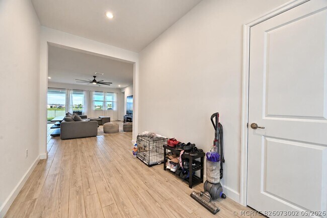 Building Photo - 14252 Murney Wy