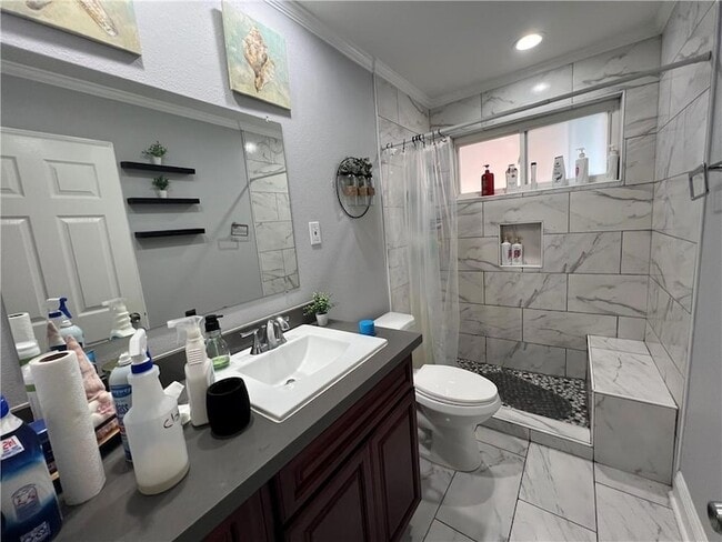 Building Photo - 6613 Carmen St