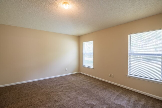 Building Photo - Great Rental in Litchfield at OakLeaf Plan...