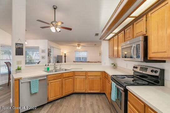 Building Photo - 6385 Banks Ave