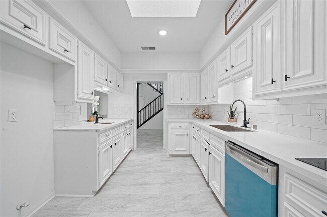 Building Photo - 4731 N Cashel Cir