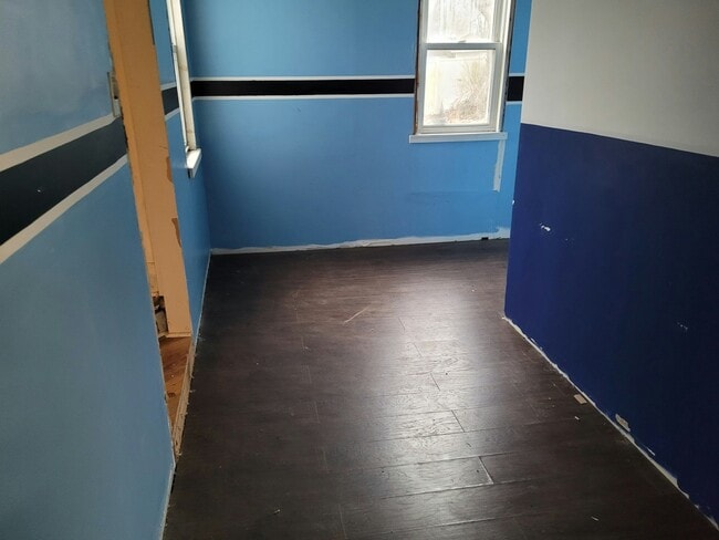 Building Photo - 244 S Mann Ave