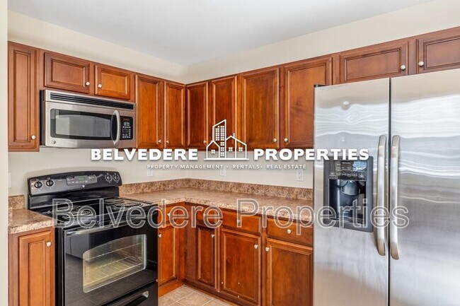 Building Photo - 36 Ackland Dr