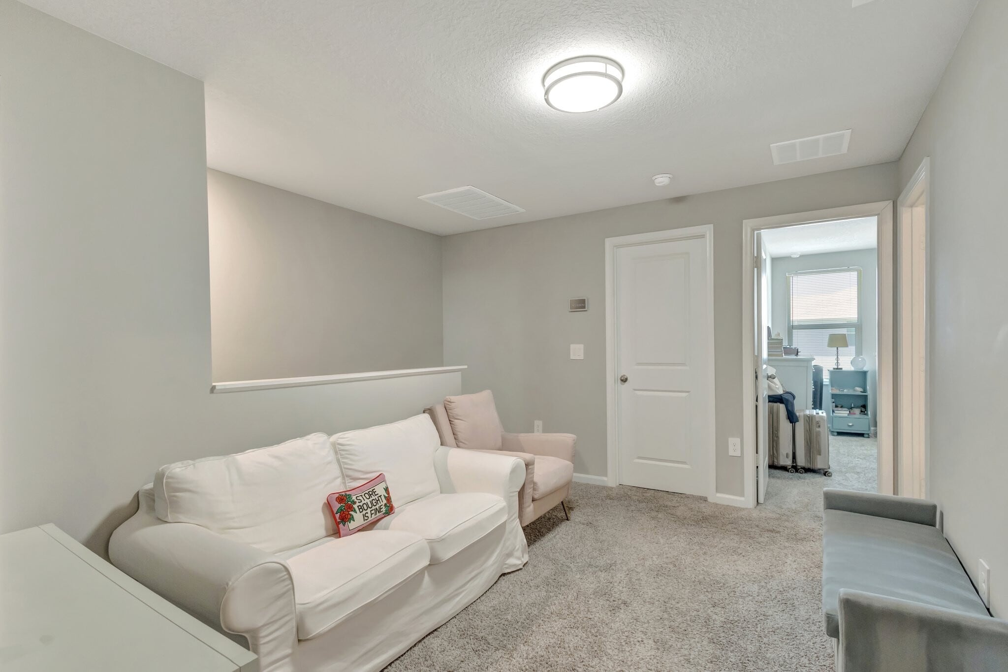 Building Photo - 396 SE Sea Hunt Way