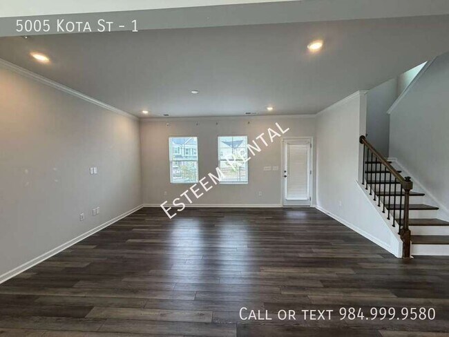 Building Photo - 5005 Kota St