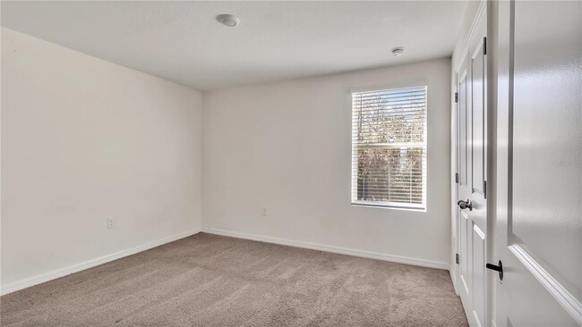 Building Photo - 16702 Carlton Pond St