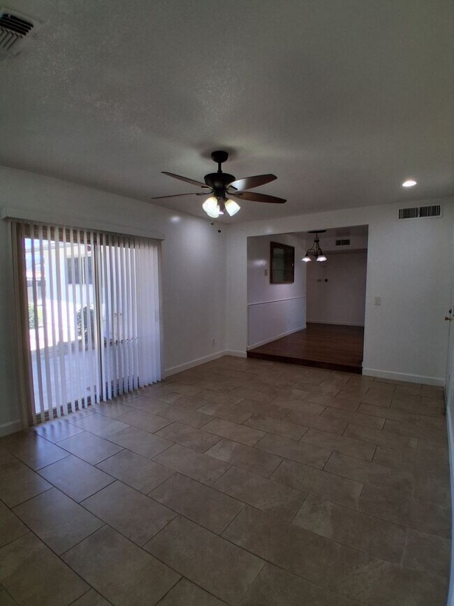Building Photo - Updated Single-Story 3BR Home with Spacious Living Areas & Convenient Location!