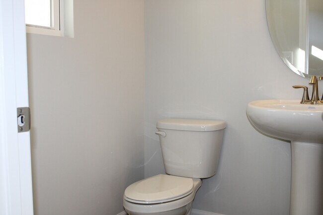 Building Photo - 3851 Well Fleet Dr